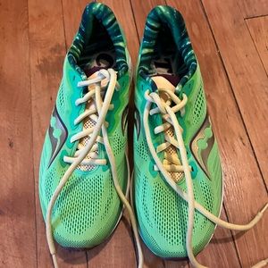 Saucony ride running shoes women’s 10.5